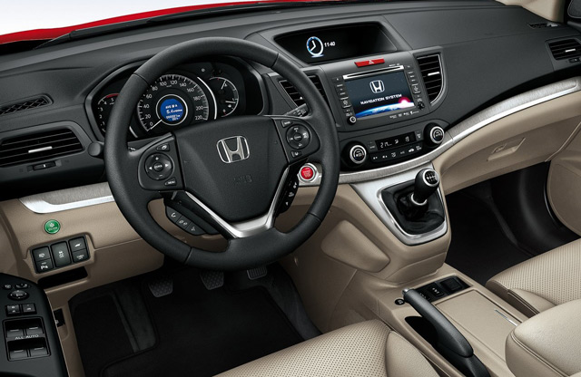 В салоне автомобиля Honda CR-V