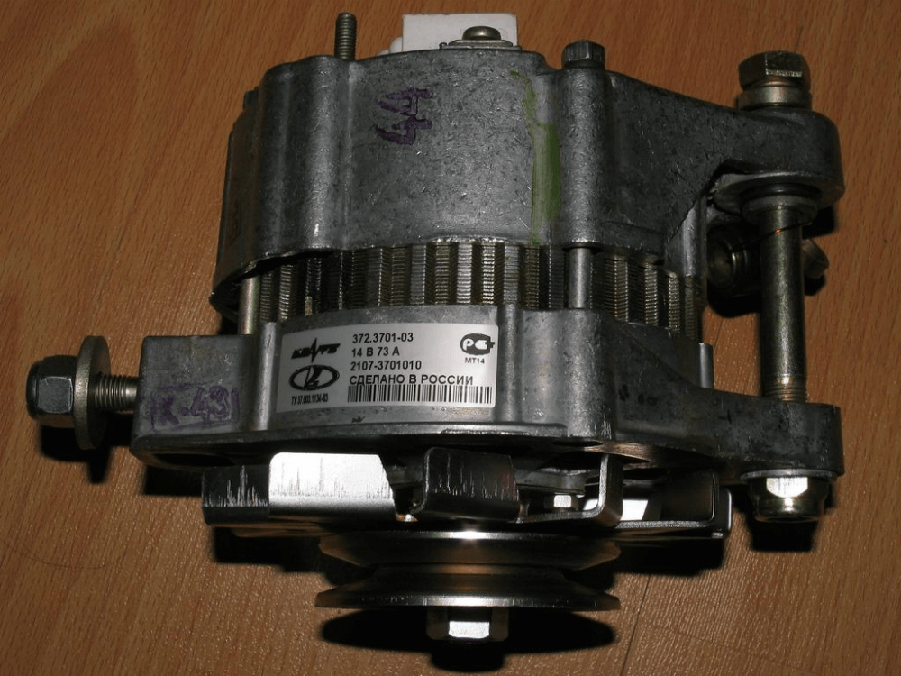 Generator-dlya-VAZ-2107-3701010.png