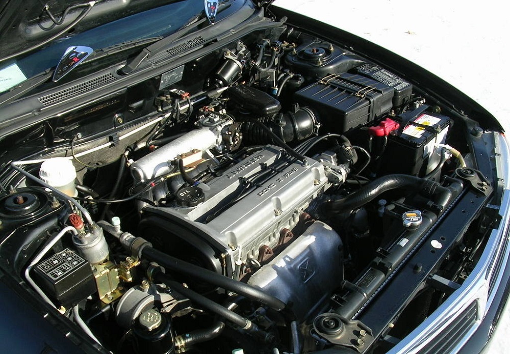 Двигатель Mitsubishi Lancer