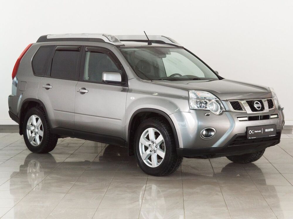 Nissan X-Trail серый