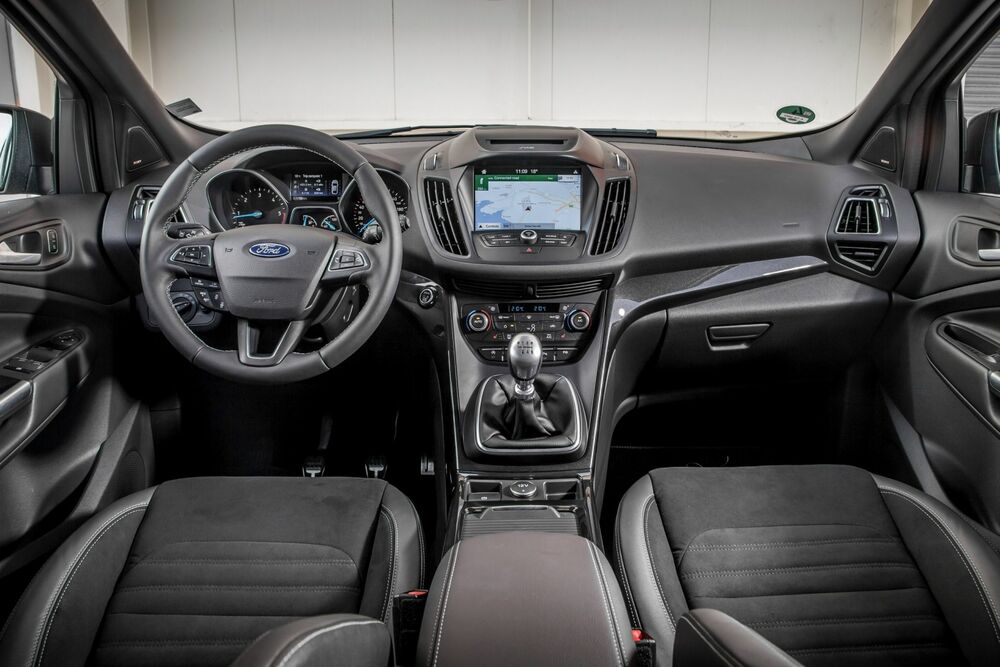 Салон Ford Kuga Салон Ford Kuga