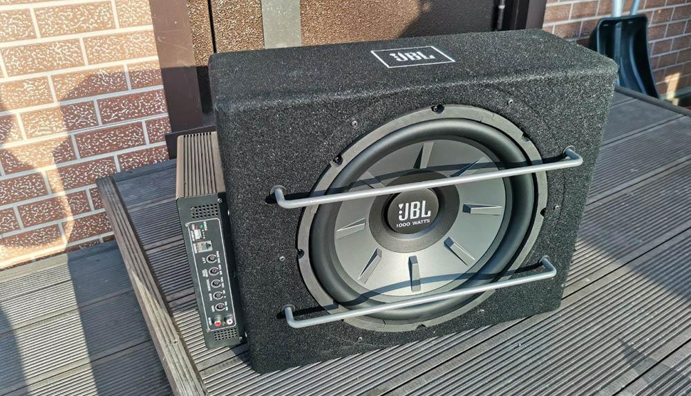 JBL Stage 1200B для автомобиля