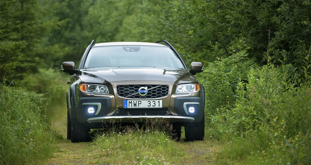 Универсал Volvo XC70 на бездорожье Volvo XC70 на бездорожье