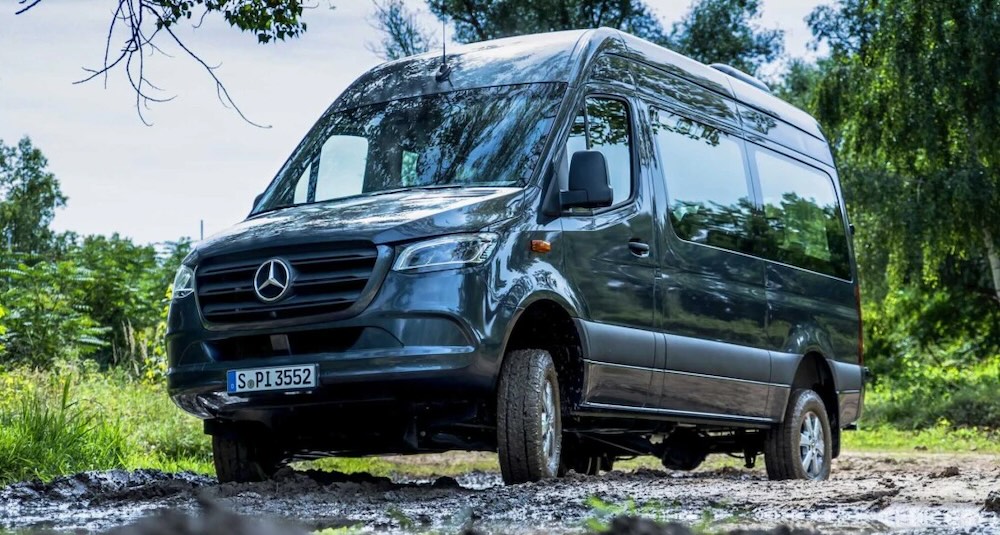 Автомобиль Mercedes Sprinter