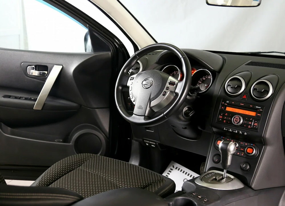 Салон Nissan Qashqai I