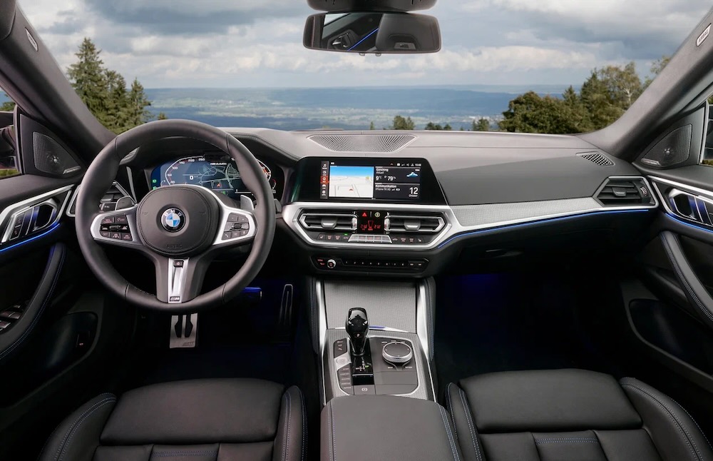 Салон BMW 4