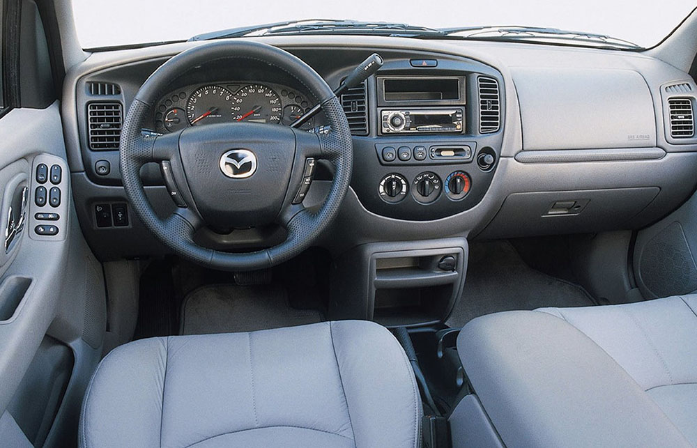 Салон Mazda Tribute I