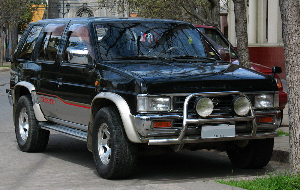 Авто Nissan Terrano 1